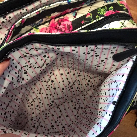 5🌟 Rating‼️Betsey Johnson Weekender 3-compartment - Picture 6 of 8